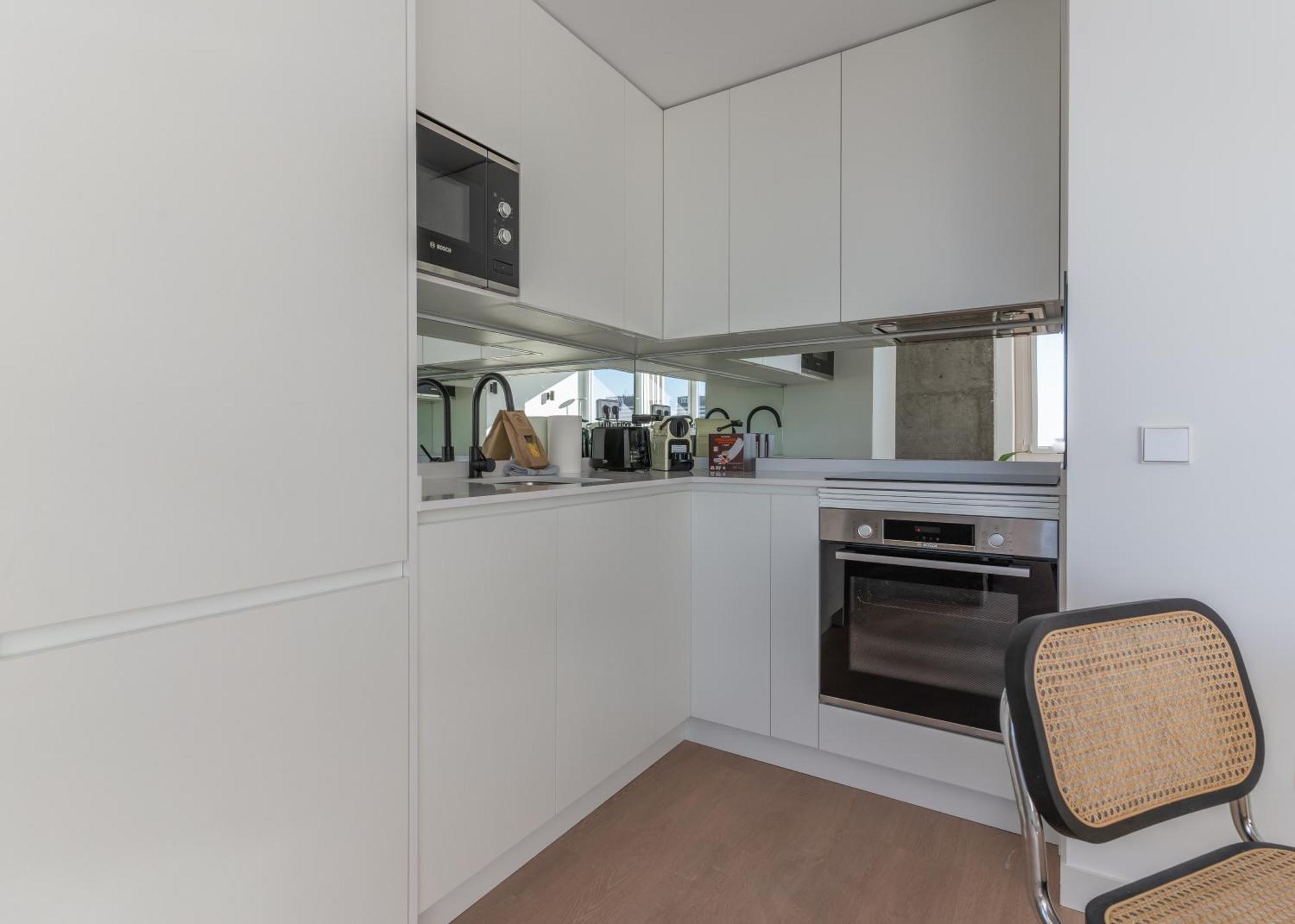 Apartment Bright With Views -2bd 1bth- Bernabeu Madrid